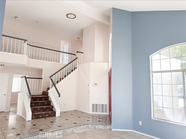 MLS #OC25186633 image #3