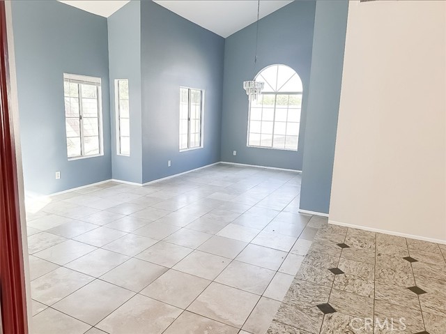 MLS #OC25186633 image #4