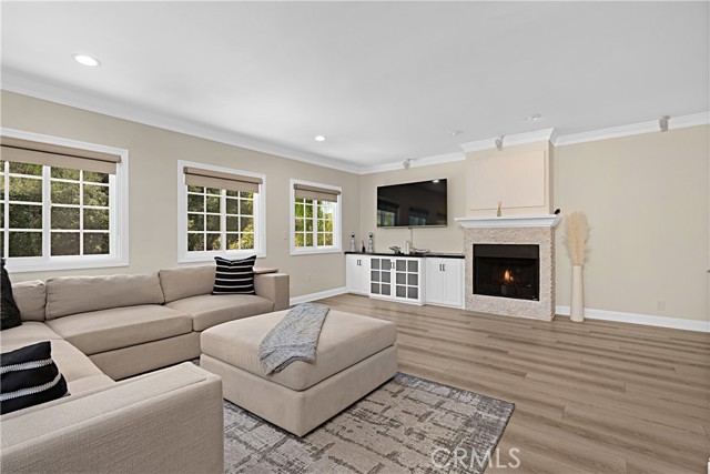 MLS #OC25186928 image #13