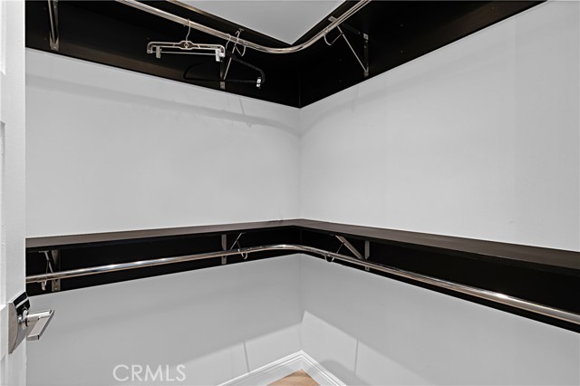 MLS #OC25186928 image #29