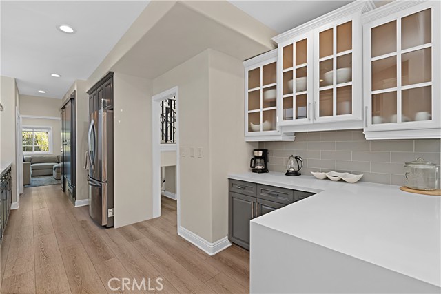 MLS #OC25186928 image #9