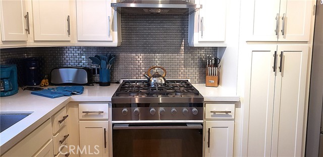 MLS #OC25187166 image #8