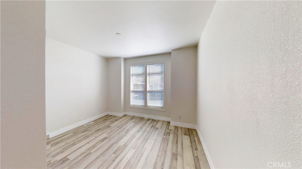 MLS #OC25187268 image #20