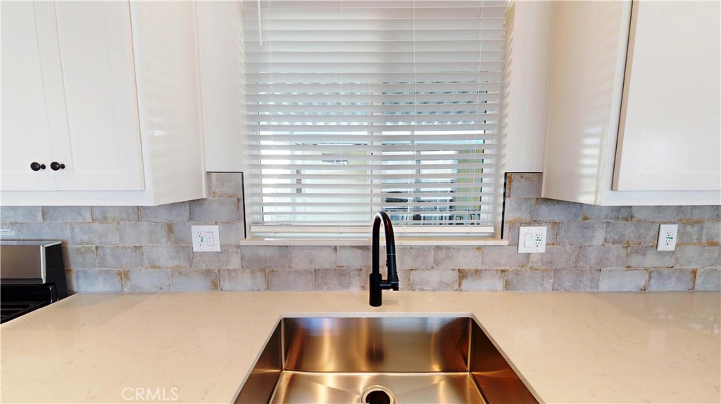 MLS #OC25187268 image #5