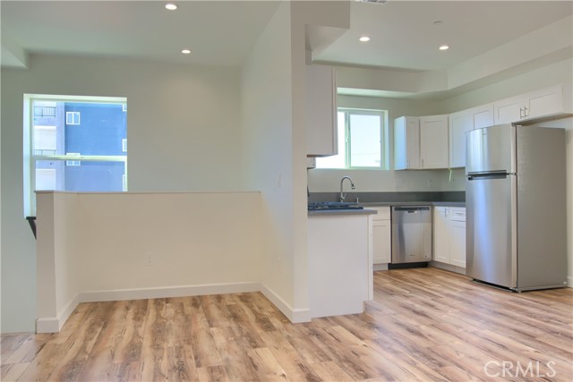 MLS #OC25187481 image #4