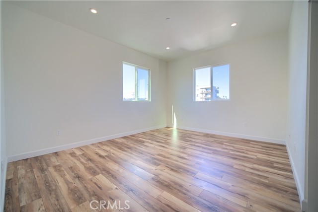 MLS #OC25187481 image #7