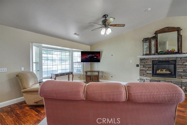 MLS #OC25187697 image #19
