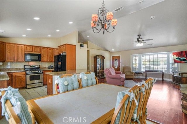 MLS #OC25187697 image #23
