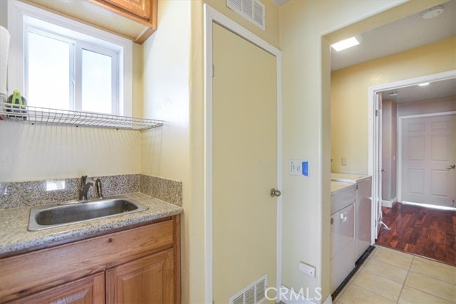 MLS #OC25187697 image #30