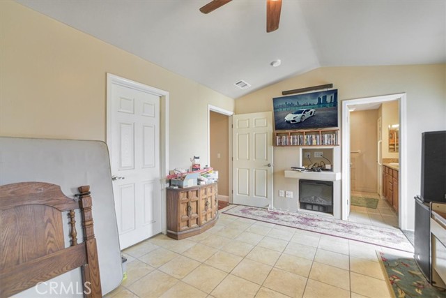 MLS #OC25187697 image #35