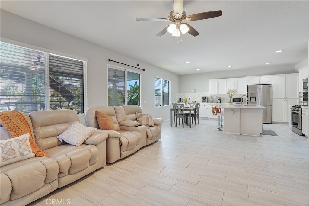 MLS #OC25187760 image #13