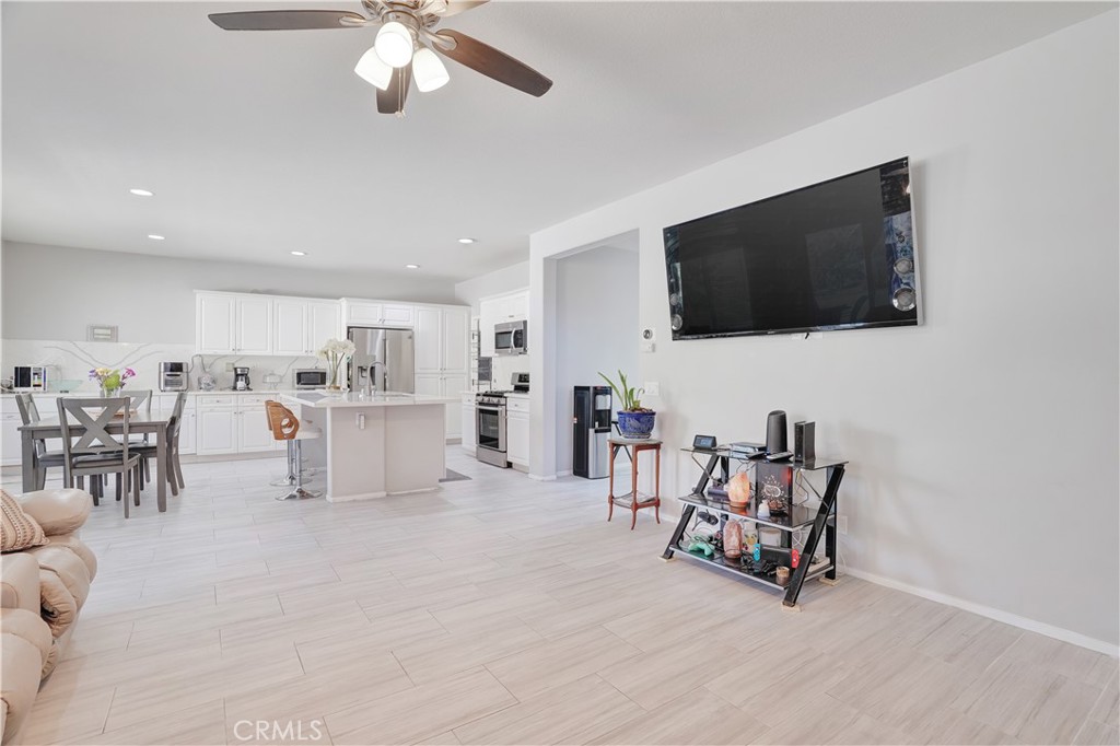 MLS #OC25187760 image #14