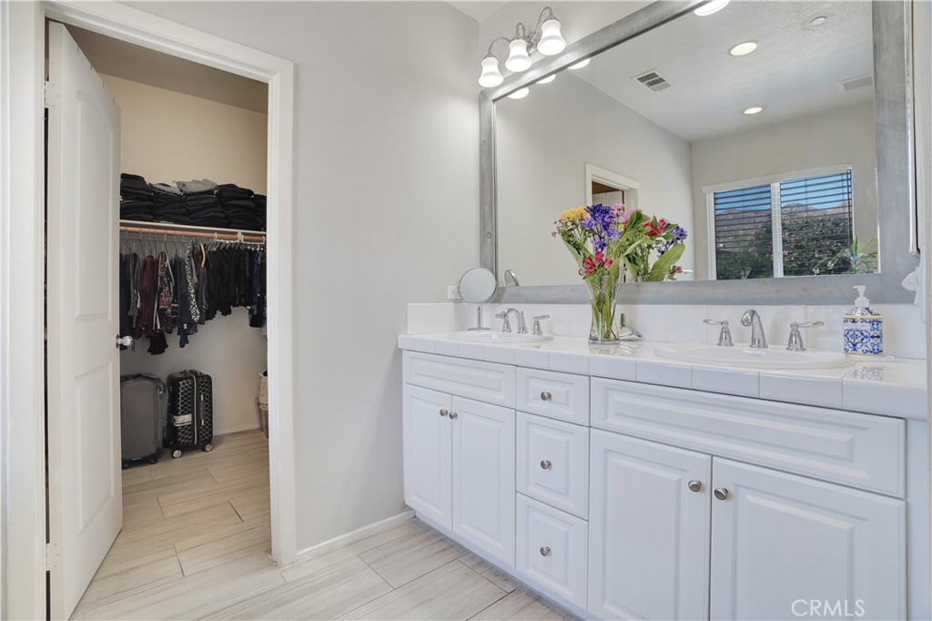 MLS #OC25187760 image #18