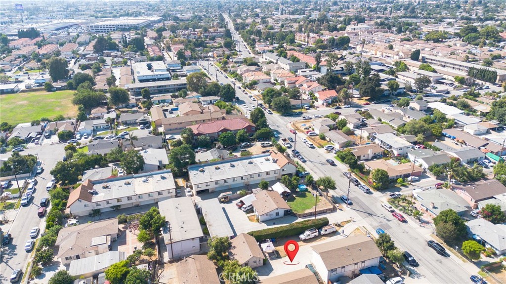 MLS #OC25187914 image #11