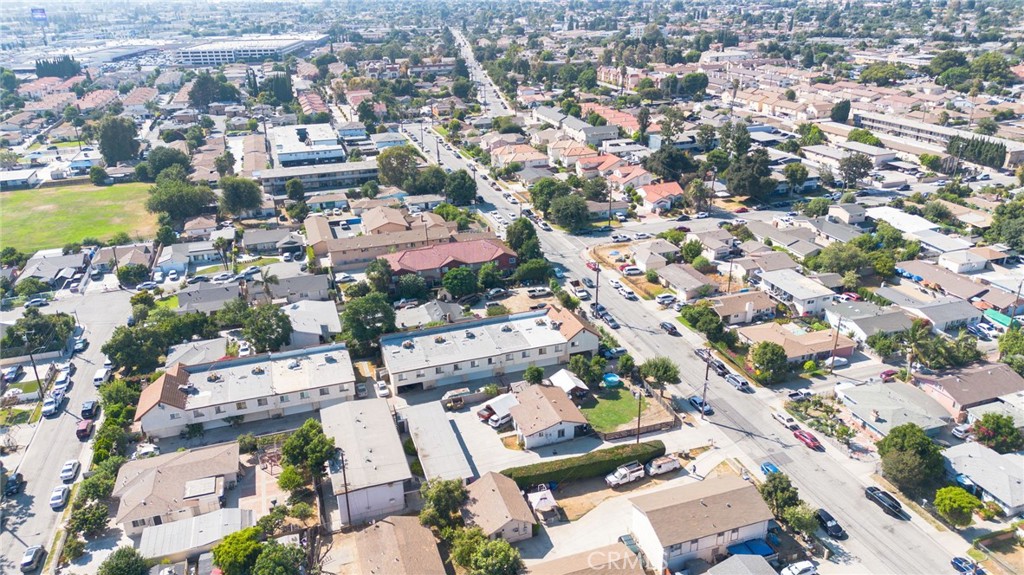 MLS #OC25187914 image #12