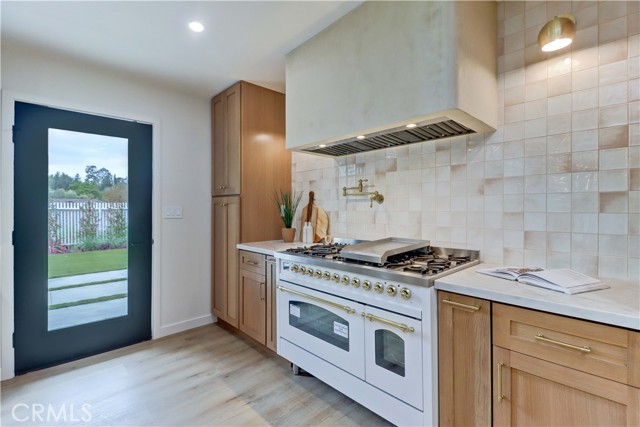 MLS #OC25188013 image #32