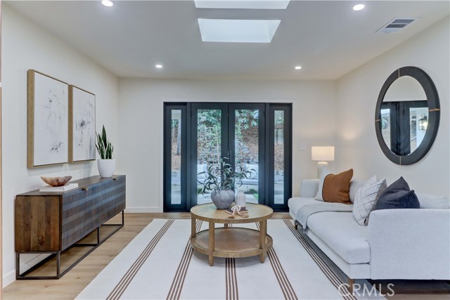 MLS #OC25188013 image #36