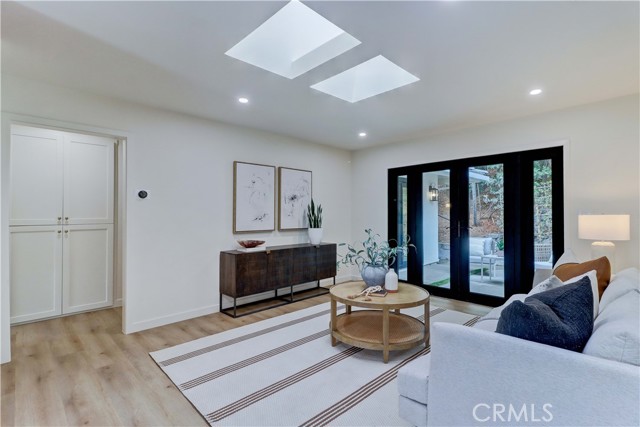 MLS #OC25188013 image #37