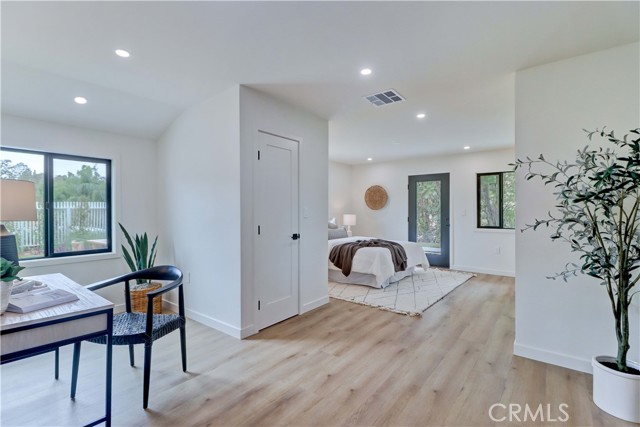 MLS #OC25188013 image #49