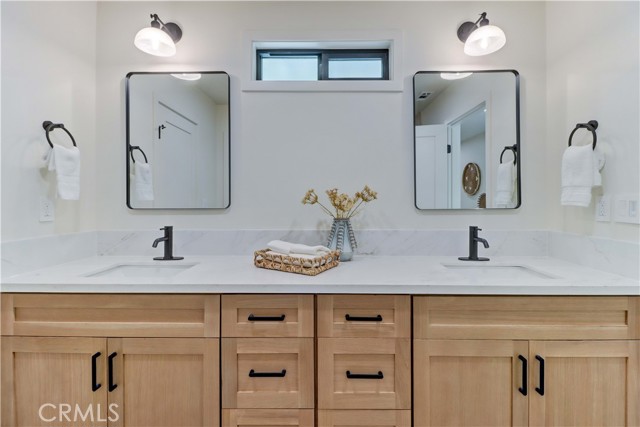 MLS #OC25188013 image #65