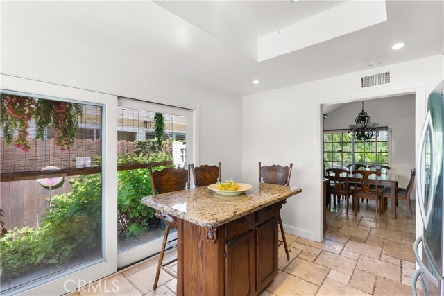 MLS #OC25188151 image #11