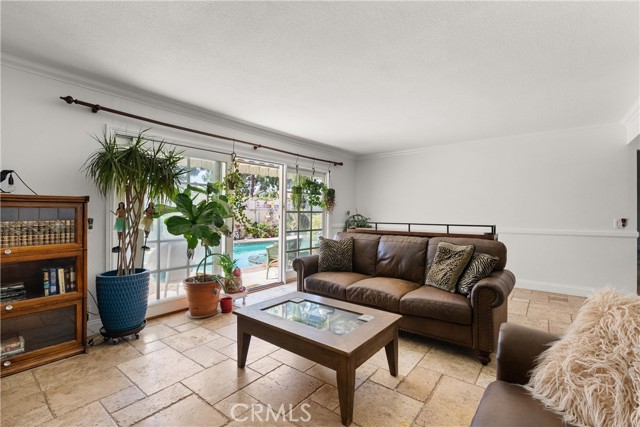 MLS #OC25188151 image #15