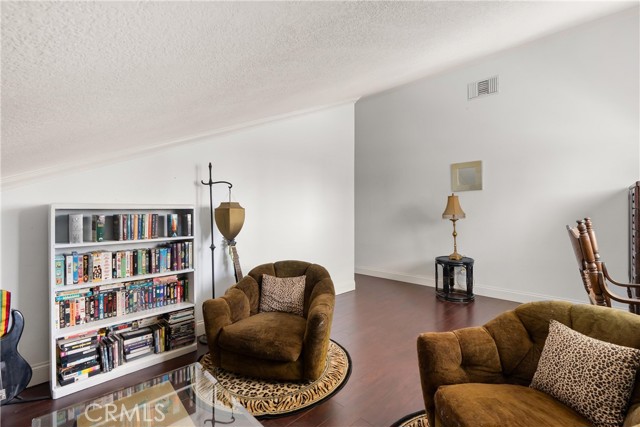 MLS #OC25188151 image #25