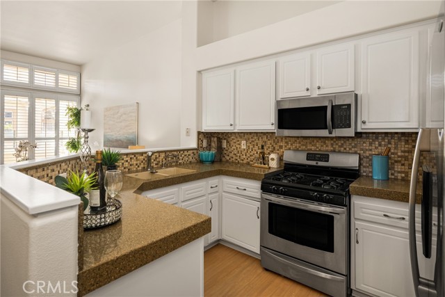 MLS #OC25188177 image #11