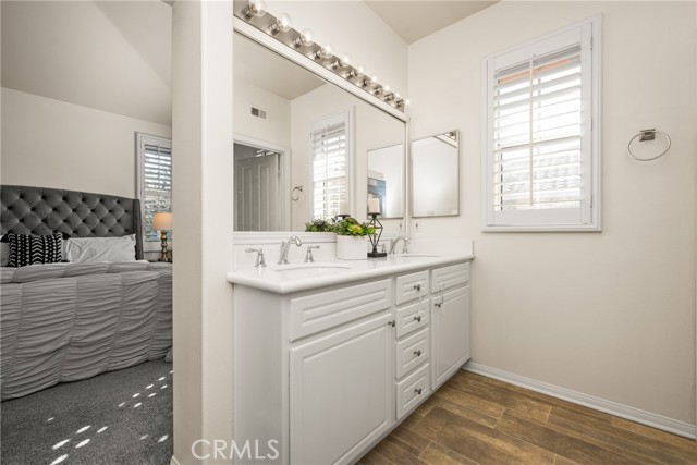 MLS #OC25188177 image #21