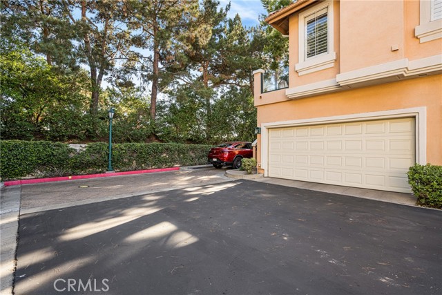 MLS #OC25188177 image #23
