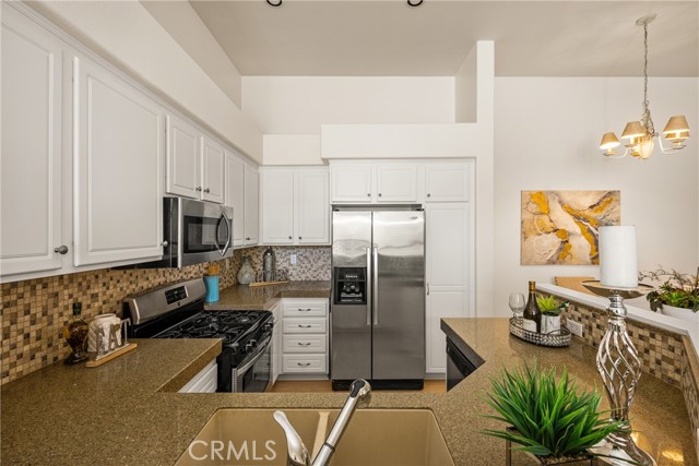 MLS #OC25188177 image #9