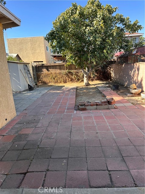 MLS #OC25188336 image #17