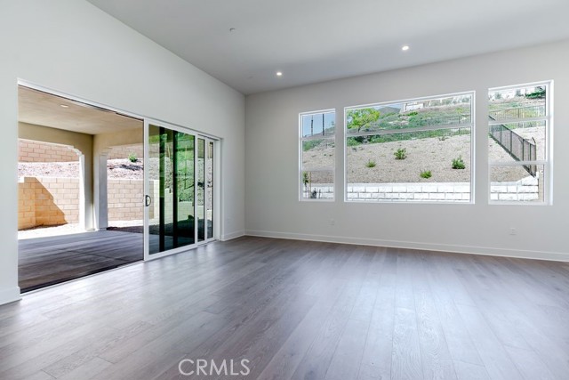 MLS #OC25188362 image #12