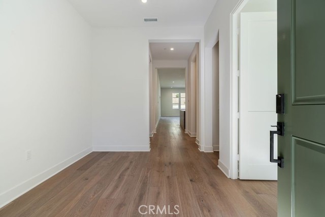 MLS #OC25188362 image #2