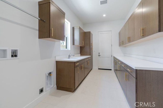 MLS #OC25188362 image #26