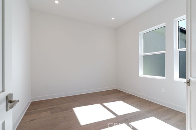 MLS #OC25188362 image #3