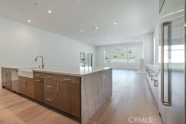 MLS #OC25188362 image #7