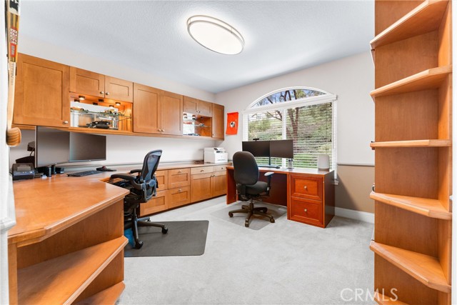 MLS #OC25188375 img 30