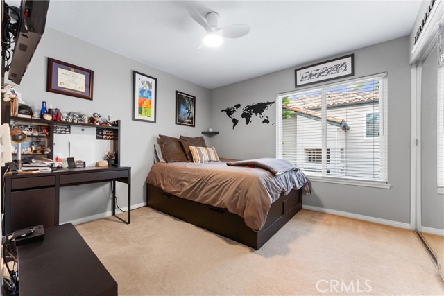 MLS #OC25188375 img 32