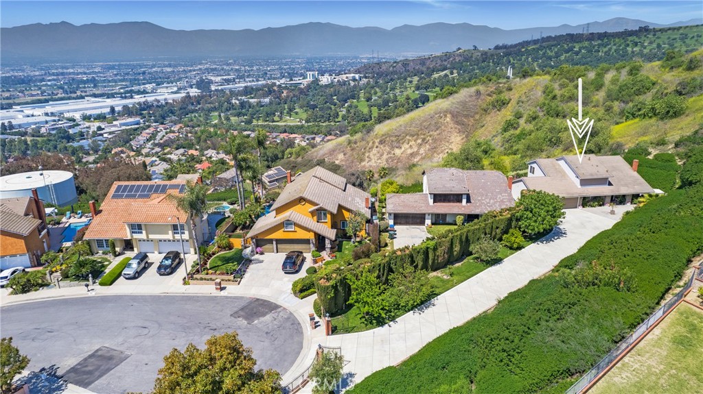 MLS #OC25188464 image #10