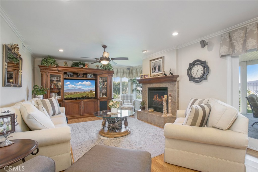 MLS #OC25188464 image #11