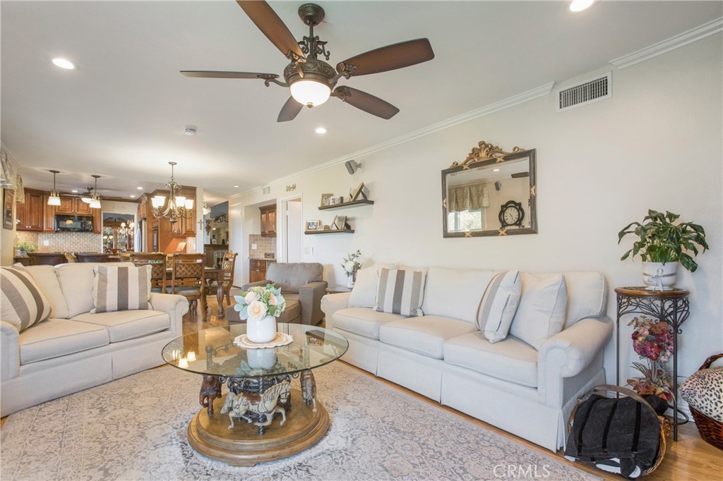 MLS #OC25188464 image #13