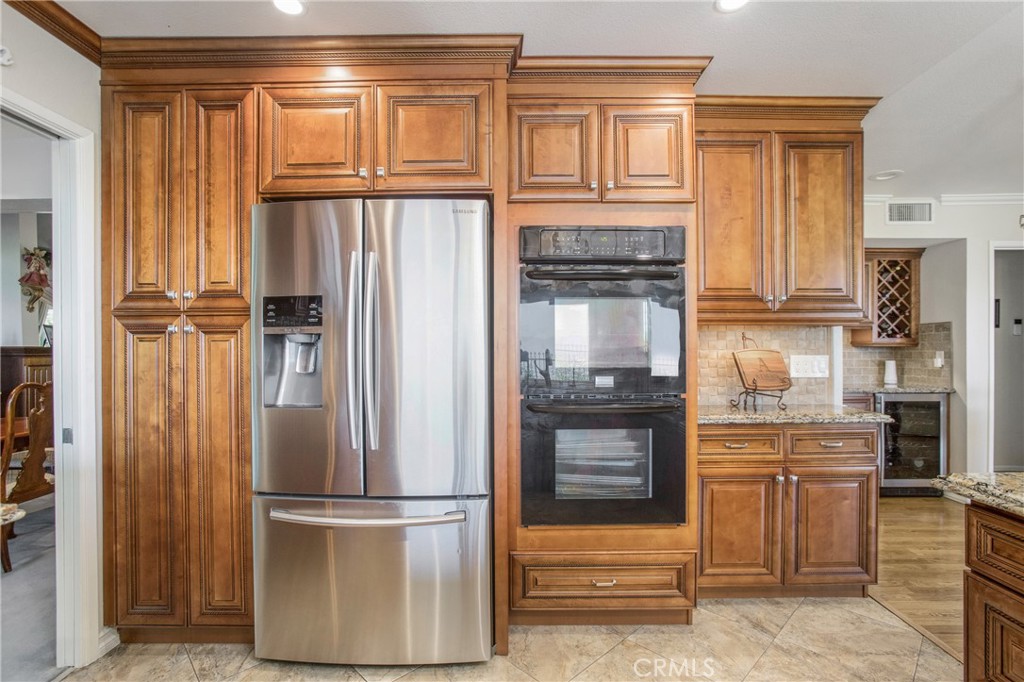 MLS #OC25188464 image #17