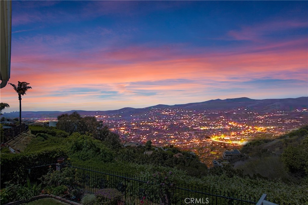 MLS #OC25188464 image #2