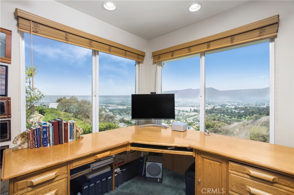 MLS #OC25188464 image #23