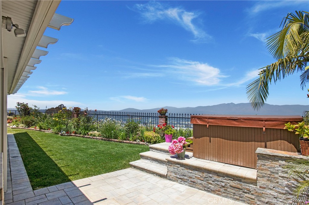 MLS #OC25188464 image #4