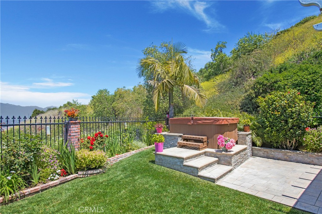 MLS #OC25188464 image #7