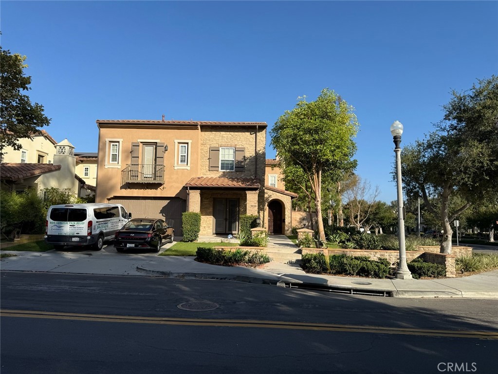 MLS #OC25188662 image #0