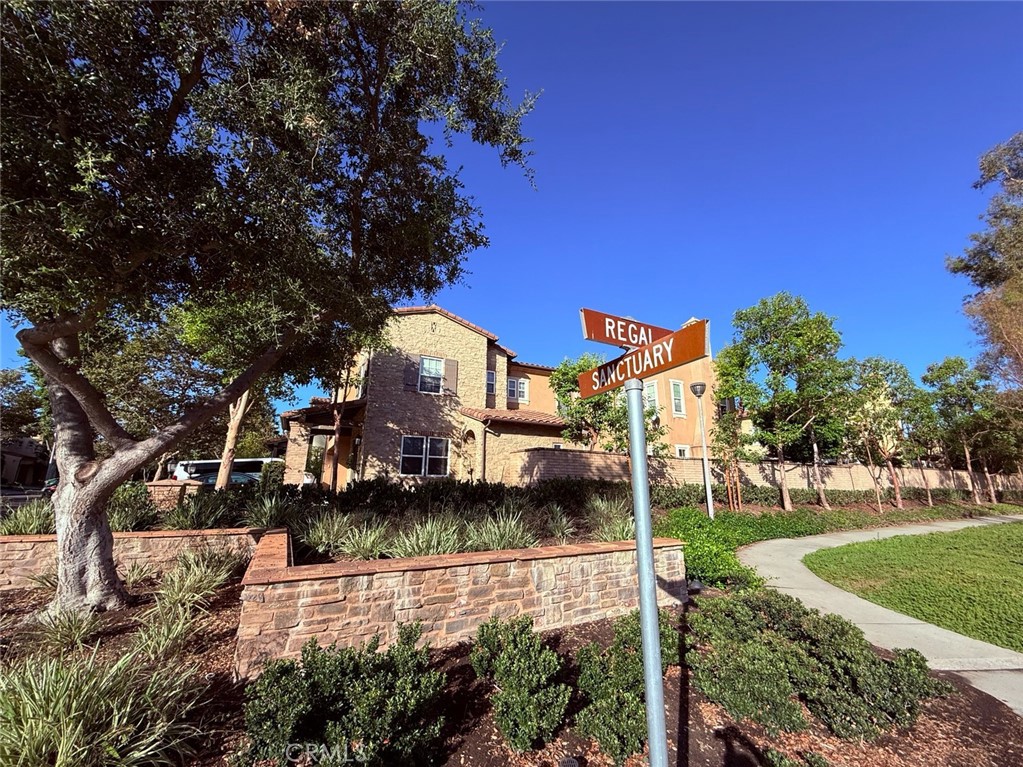 MLS #OC25188662 image #2