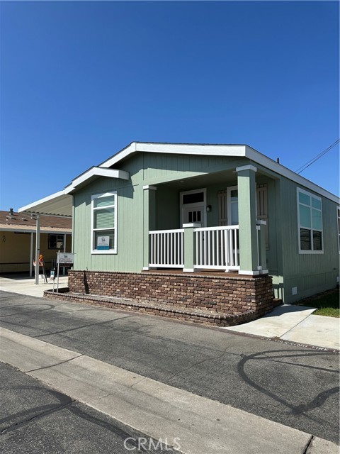 MLS #OC25188926 image #2